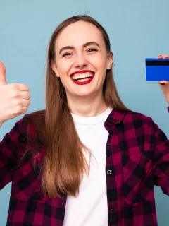 A girl approving the Capital One Platinum.