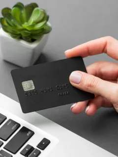 Someone holding a Aeroplan Credit Card.