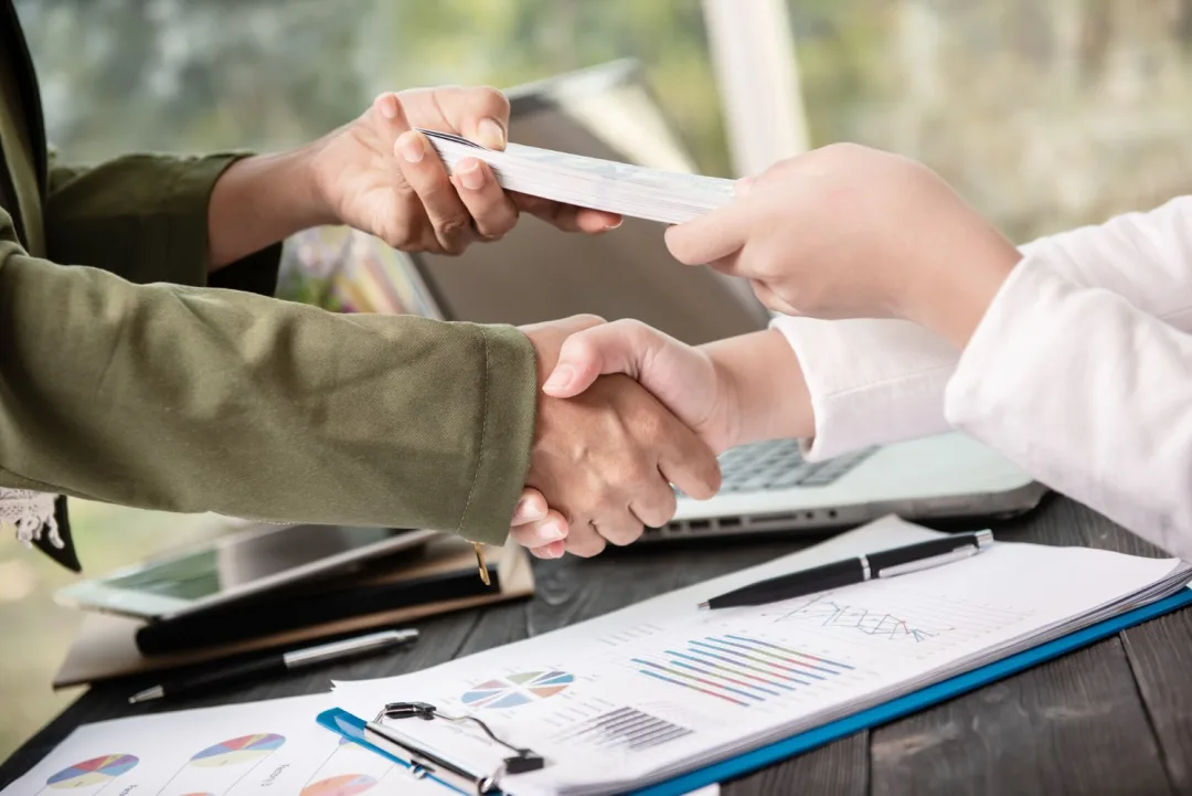 A persona getting the Requirements for a Personal Loan.