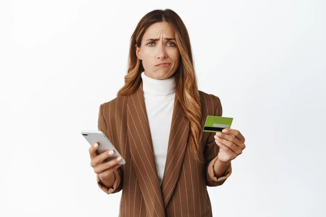 Woman concerned about credit card delinquency