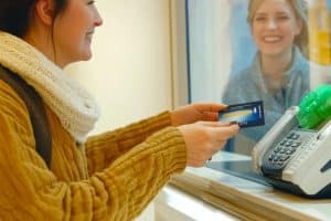 UK credit card cash withdrawals increased